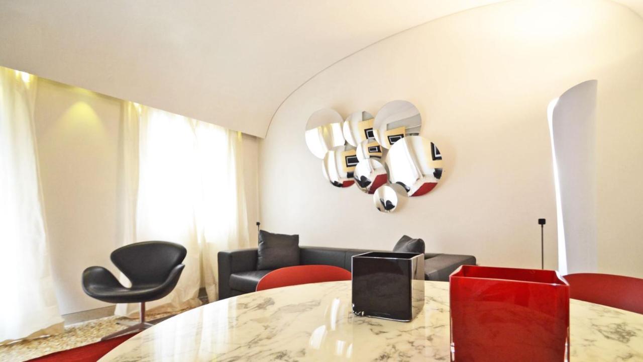 Ai Bareteri Luxury Canal View البندقية المظهر الخارجي الصورة